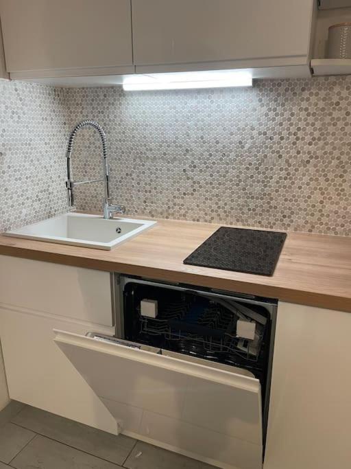 Appart Frontignan Sur La Plage, Piscine, Wifi, Tv, Netflix Zewnętrze zdjęcie